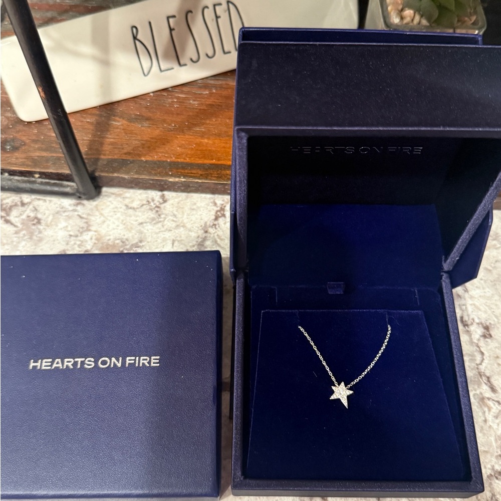 Hearts on fire llla cosmic star necklace